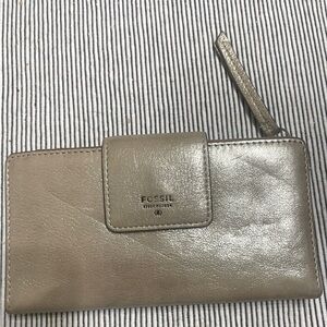 FOSSIL WALLET